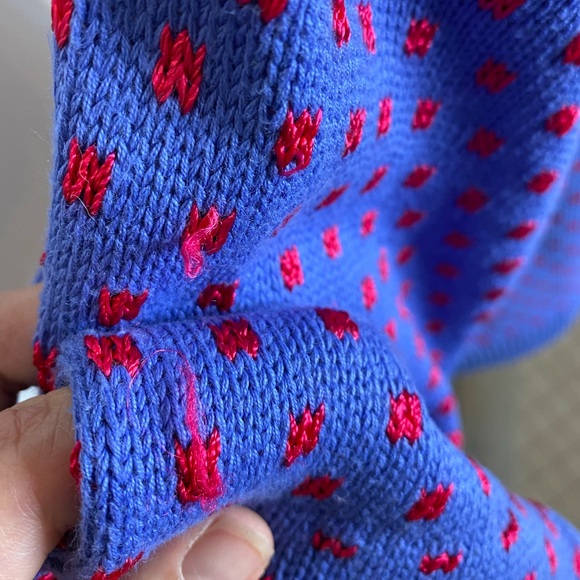 Vibrant vintage applique periwinkle and hot pink sweater - Picture 6 of 6